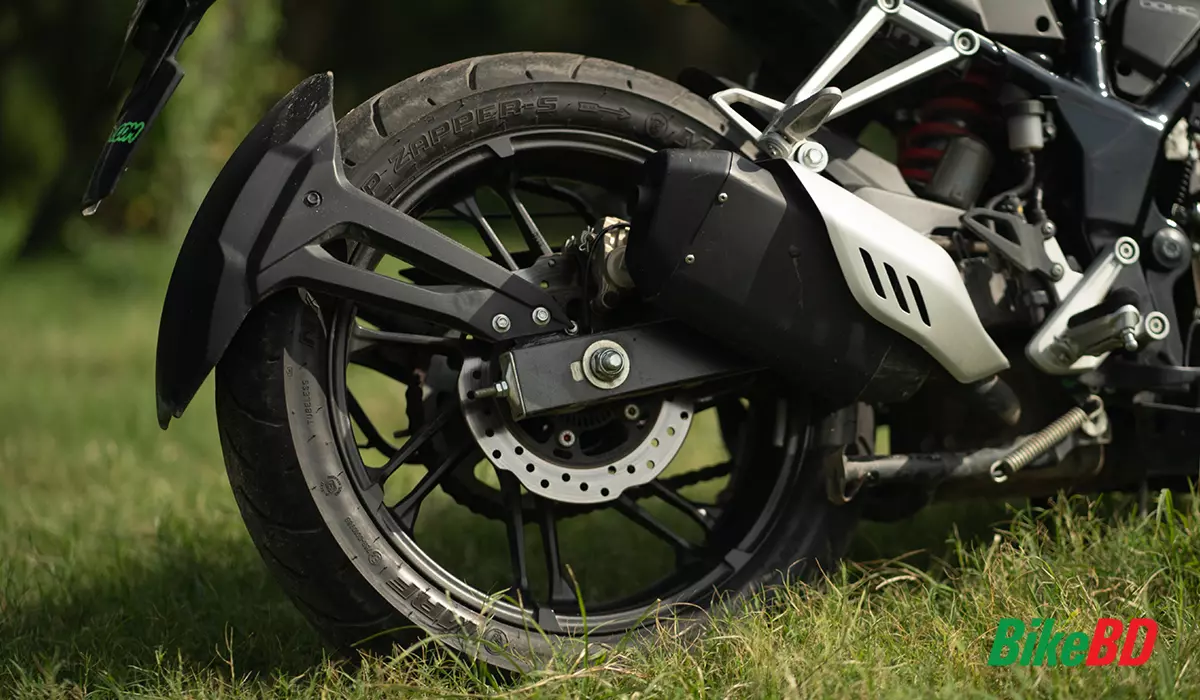 hero karizma xmr 210 rear tire and break