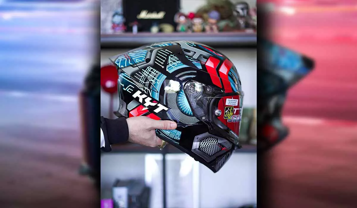kyt-tt-revo-helmet-bangladesh