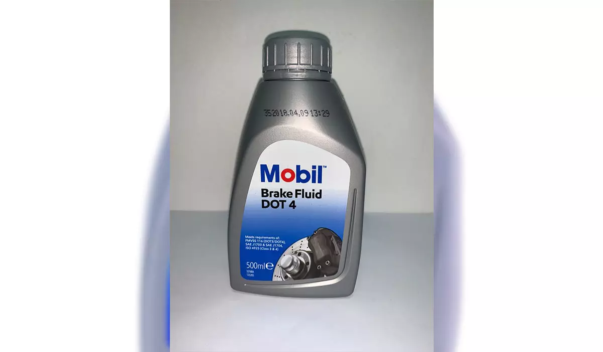 mobil-brake-fluid-dot4